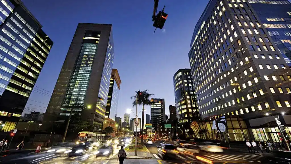 Avenida Brigadeiro Faria Lima, centro empresarial em São Paulo (Foto: Germano Luders/Exame)