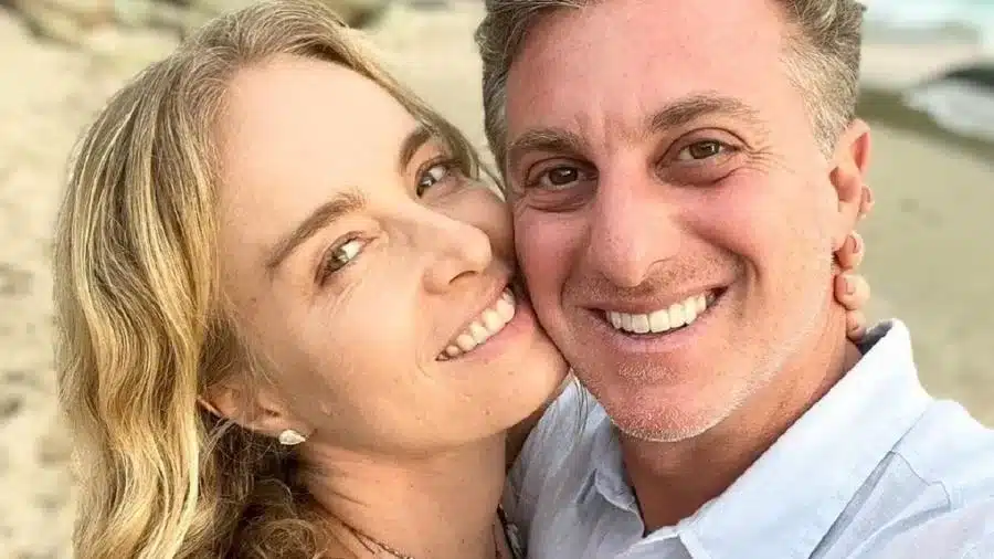 Angélica recebe homenagem de Luciano Huck (Foto: Reprodução)