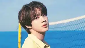 Jin, integrante do BTS, manda mensagem para fãs (Foto: Reprodução)