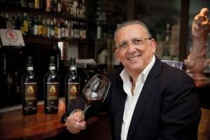 Galvão Bueno faz vinhos (Foto: Reprodução)