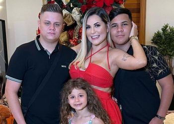 Deolane Bezerra e filhos (Foto Reprodução Redes Sociais)