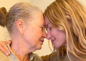 Gisele Bundchen e mãe (Foto: Reprodução)