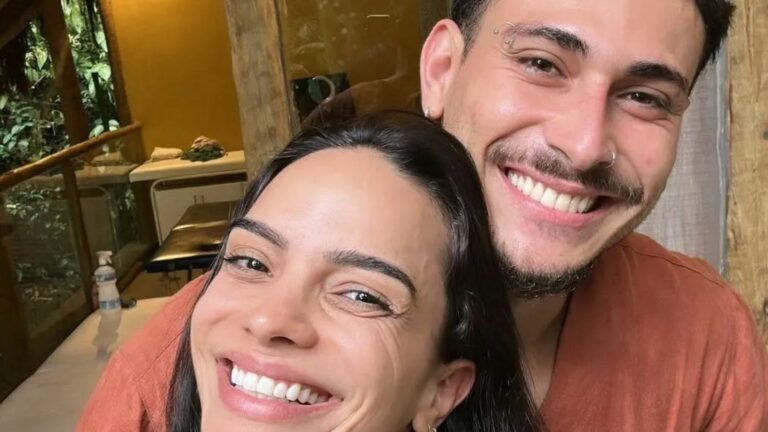 Natinha do vôlei e João Pedro (Foto: Instagram)