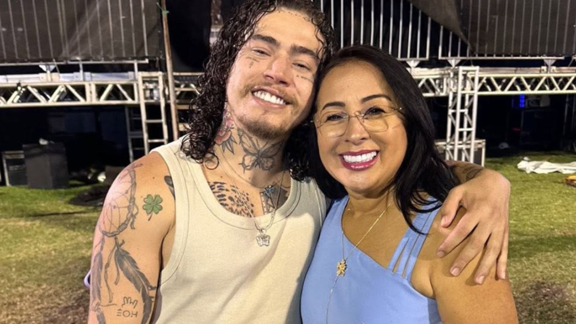 Whindersson Nunes e mãe (Foto Reprodução Redes Sociais)