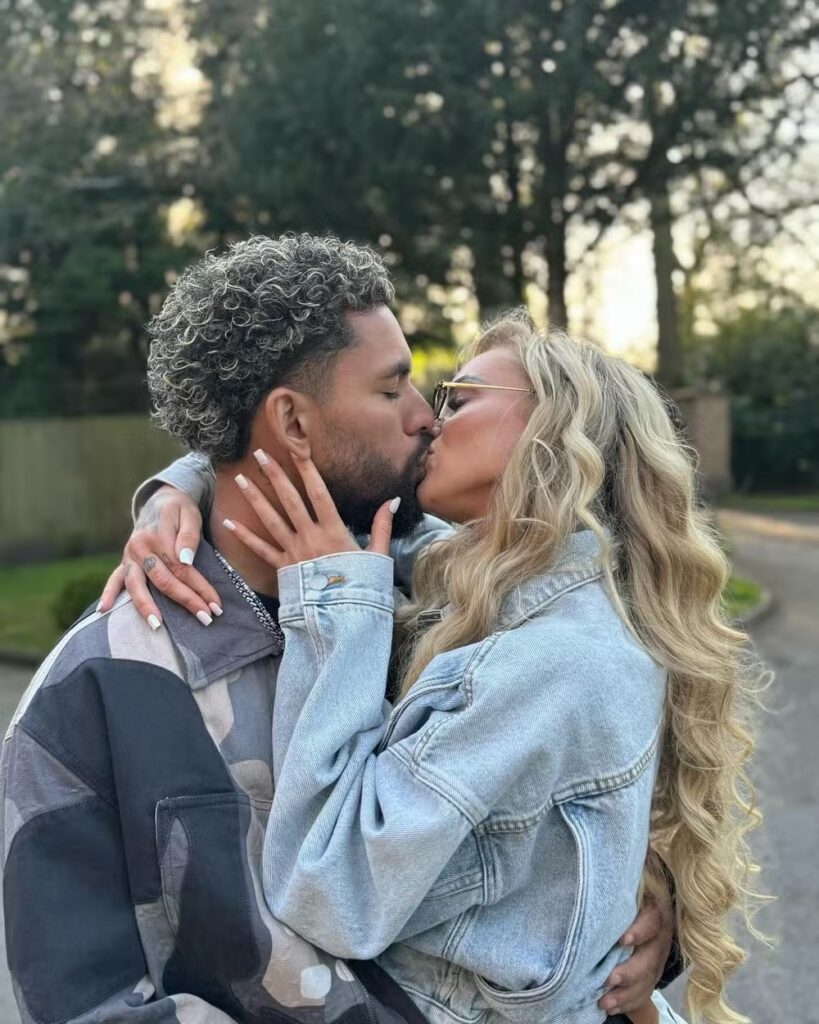 Douglas Luiz e Alisha Lehmann (Foto: Instagram)