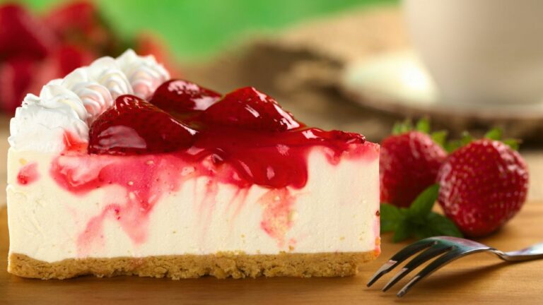 Cheesecake de morango com whey (Foto: Pixabay)