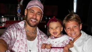 Neymar e os filhos (Foto: Instagram)