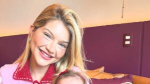 Lyandra Costa e filha (Foto: Instagram)