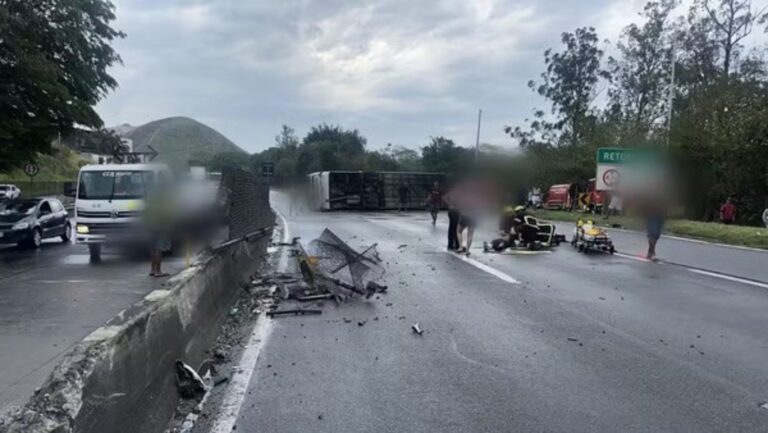 Acidente com torcedores do Flamengo (Foto: PRF)