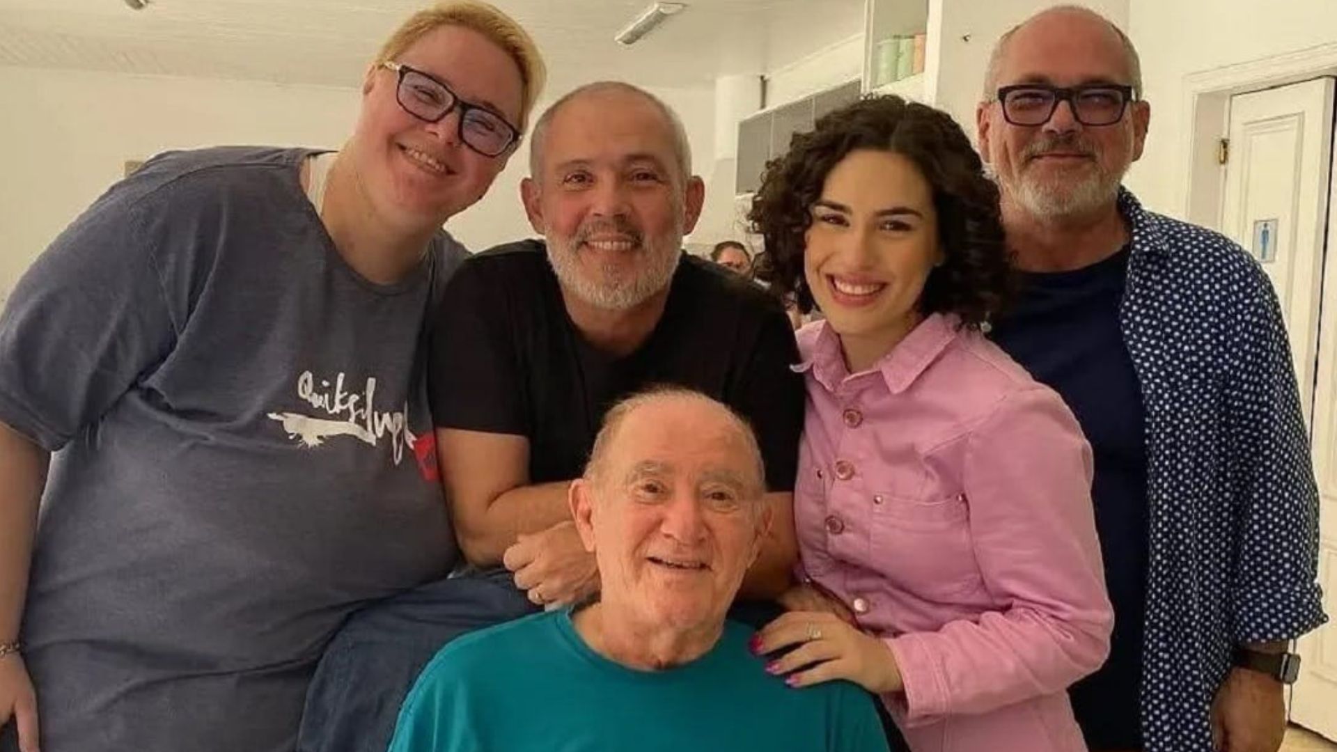 Renato Aragão e família (Foto: Instagram)