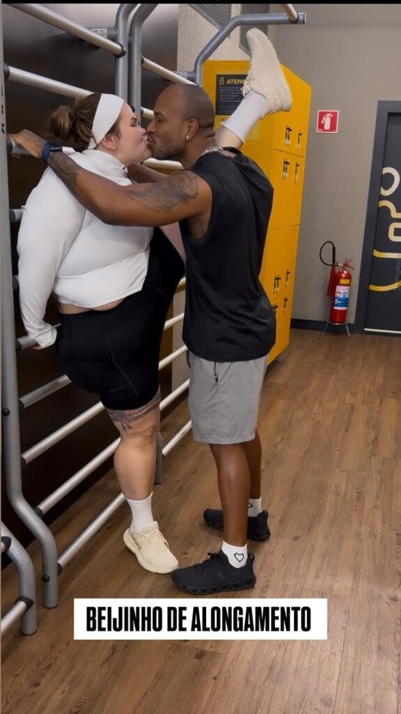 Thais Carla e marido (Foto: Instagram)