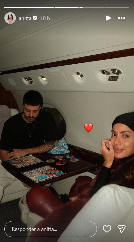 Anitta e namorado (Foto: Instagram)
