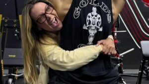 Carla Perez e o filho Victor Alexandre (Foto: Instagram)