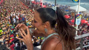 Ivete Sangalo em Salvador (Foto: To na Fama)