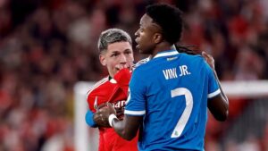 Prestianni e Vini Jr. (Foto: Jesús Álvarez Orihuela/AS)