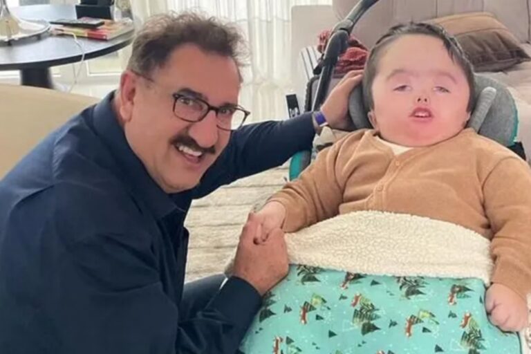 Ratinho e o neto Noah (Foto: Instagram)