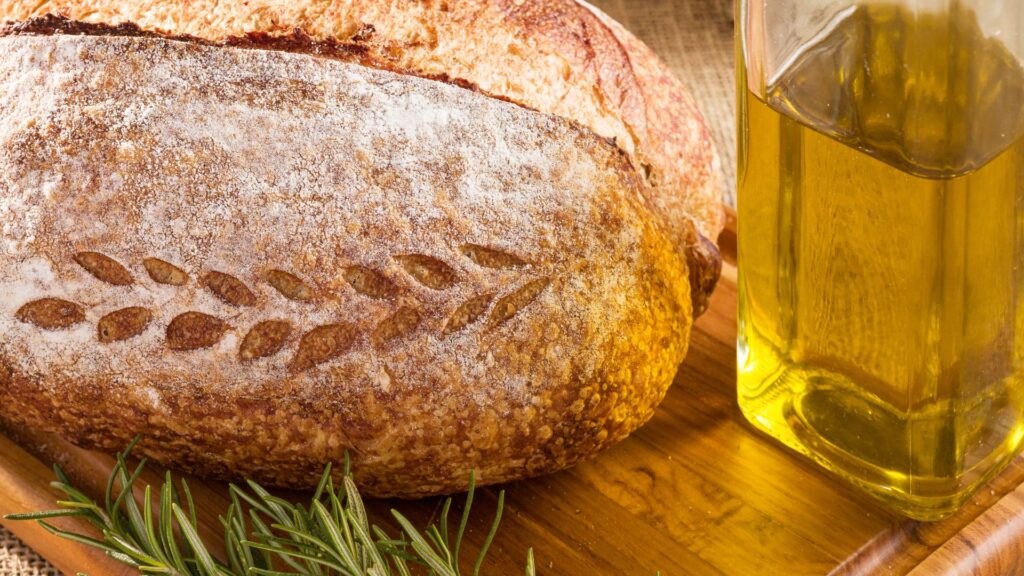 Pão e azeite (Foto: Pexels)