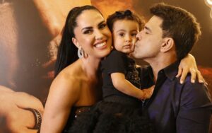 Zezé Di Camargo, Graciele e filha (Foto: Instagram)